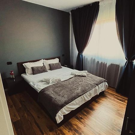 Appartamento Relax House Craiova Esterno foto
